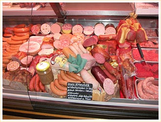 Fleisch- und Wurstwaren &uuml;berwiegend aus hauseigener Herstellung